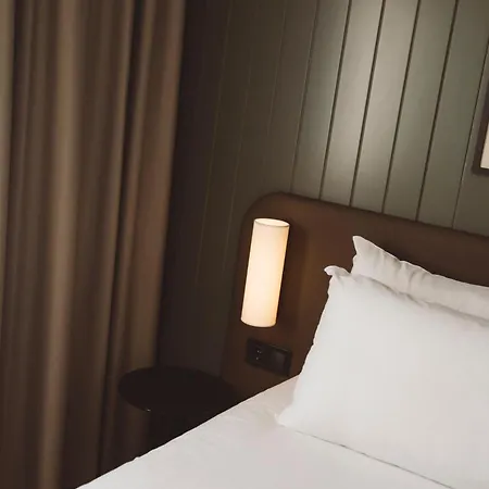 Honest By Chic & Basic 4* Budapest