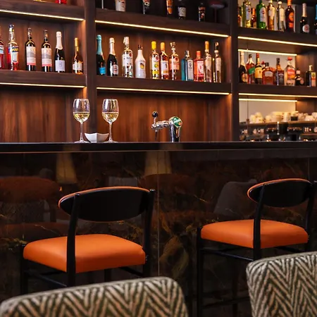 Honest By Chic & Basic