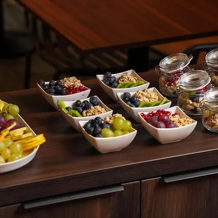 Honest By Chic & Basic Hotel 4*