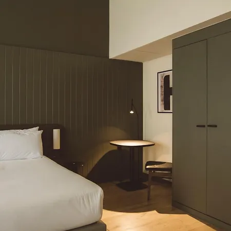 Honest By Chic & Basic Hotel 4*