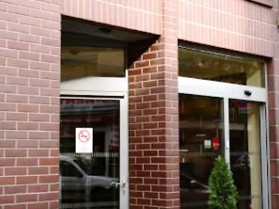 Honest By Chic & Basic Hotel 4*