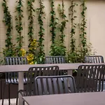 فندق Honest By Chic & Basic بودابست