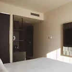 Honest By Chic & Basic Hotel 4*
