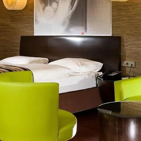 The Honest Budapest By Chic & Basic 4* Budapest