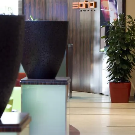 Honest By Chic & Basic 4*