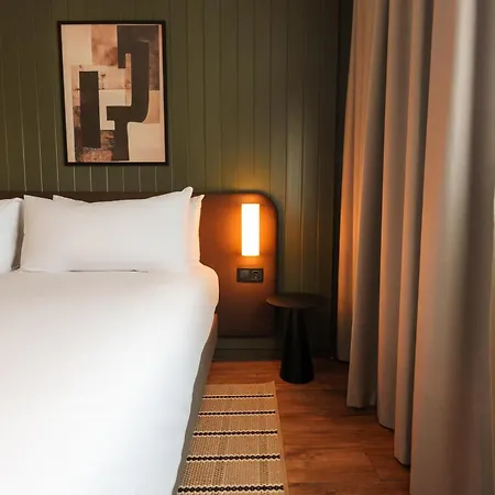 Honest By Chic & Basic Hotel