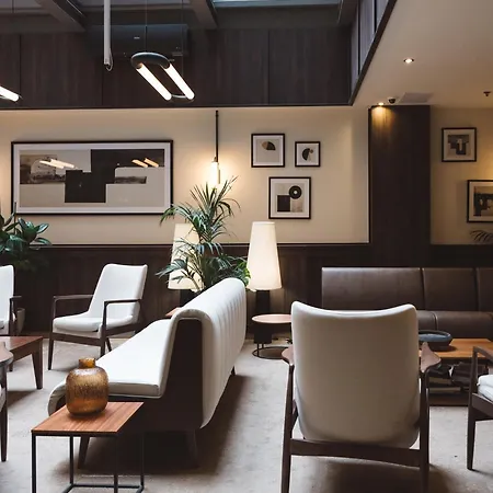 Honest By Chic & Basic Hotel