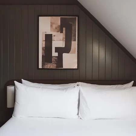 Hotel Honest By Chic&basic