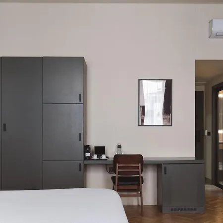 Hotel Honest By Chic&basic