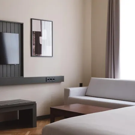 Hotel Honest By Chic&basic