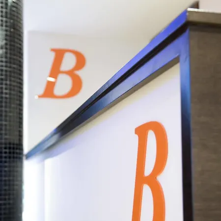 Hotel Honest By Chic & Basic 4*