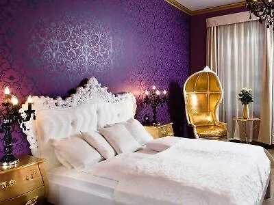 Hotel Honest By Chic & Basic