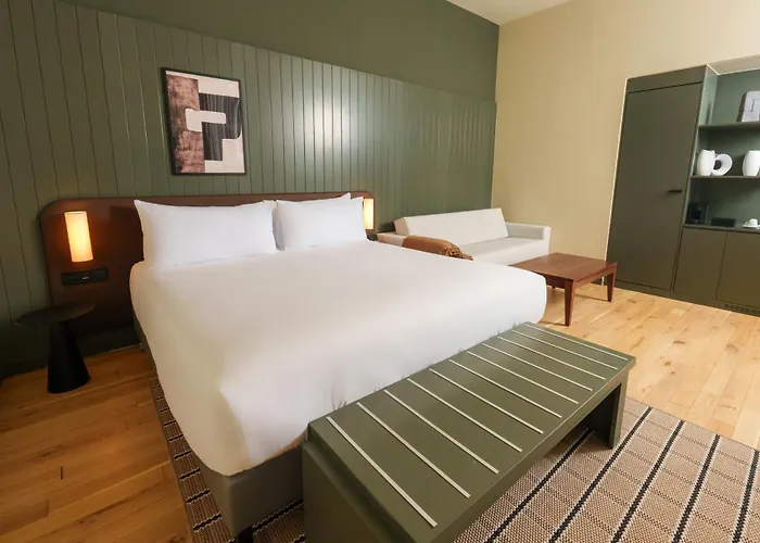 Honest By Chic & Basic Hotel Budapest