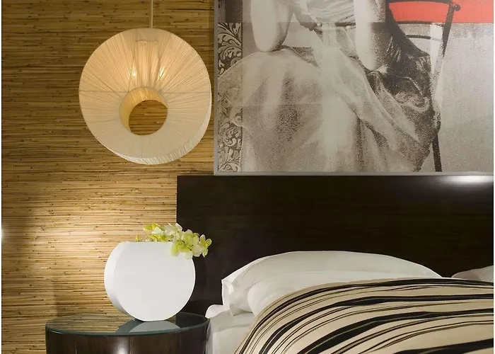 Hotel Honest By Chic & Basic 4*