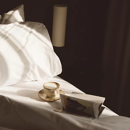 Отель Honest By Chic & Basic 4*