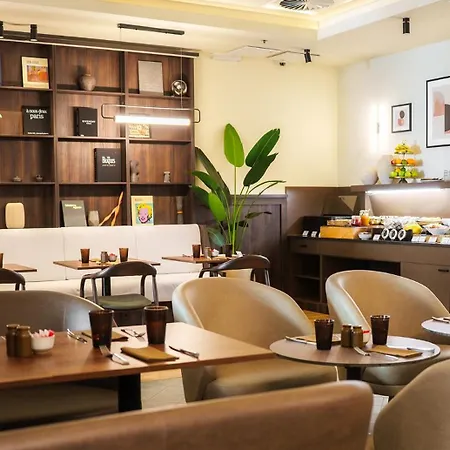 Honest By Chic & Basic 4* Budapeste