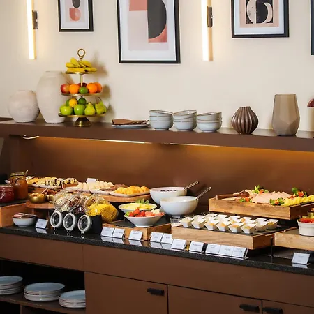 Hotel Honest By Chic & Basic