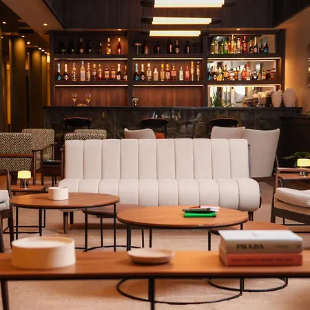 Honest By Chic & Basic Hotel