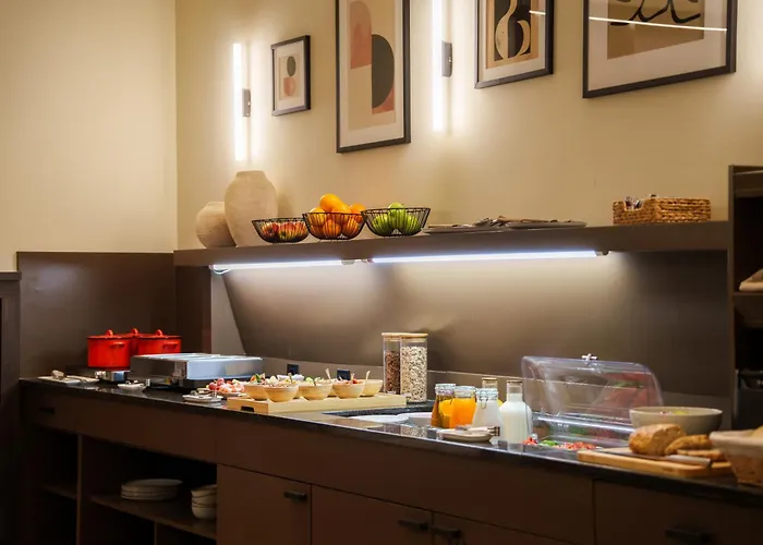 Honest By Chic & Basic בודפשט