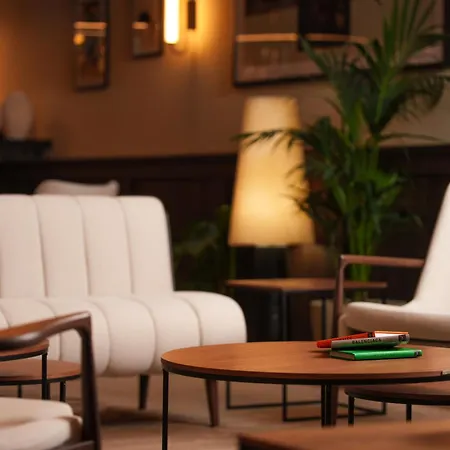 Hotel Honest By Chic & Basic 4*