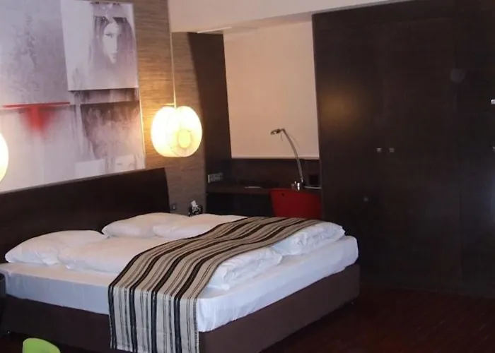 Honest By Chic & Basic Hotel