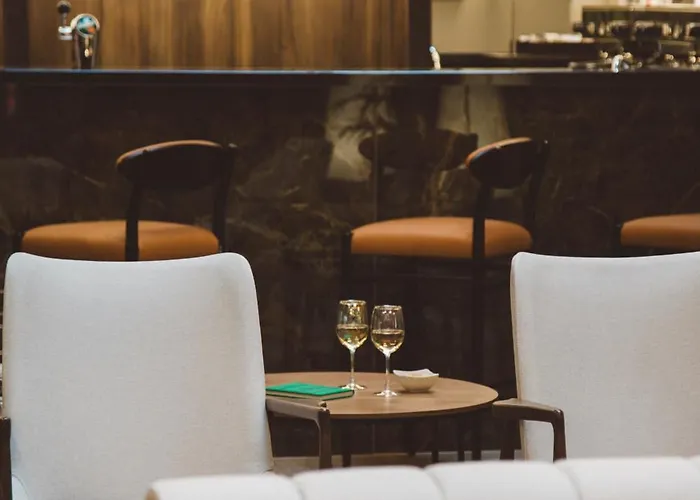 Honest By Chic & Basic 4* Budapest