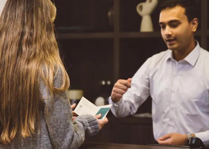 Honest By Chic & Basic